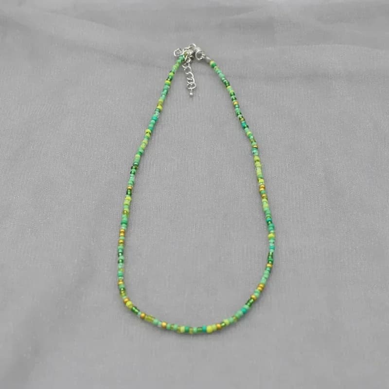 collier bijoux cailloux